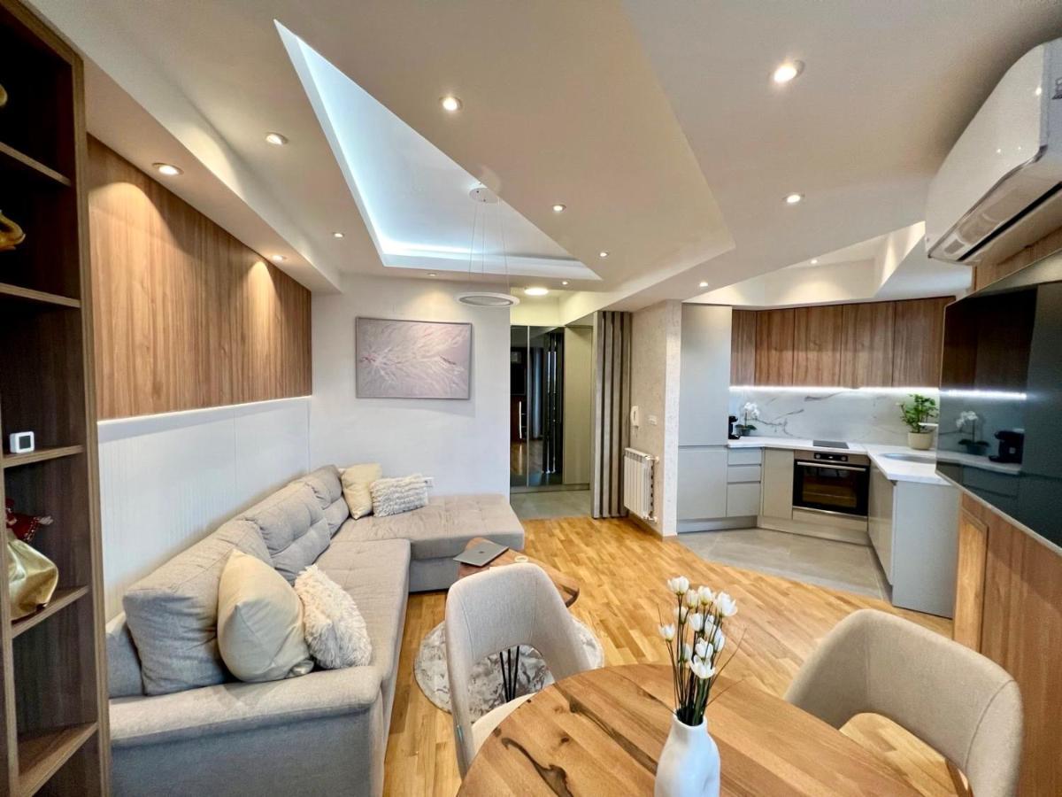 Maria'S Elite Luxury Apartment สโกเปีย ภายนอก รูปภาพ